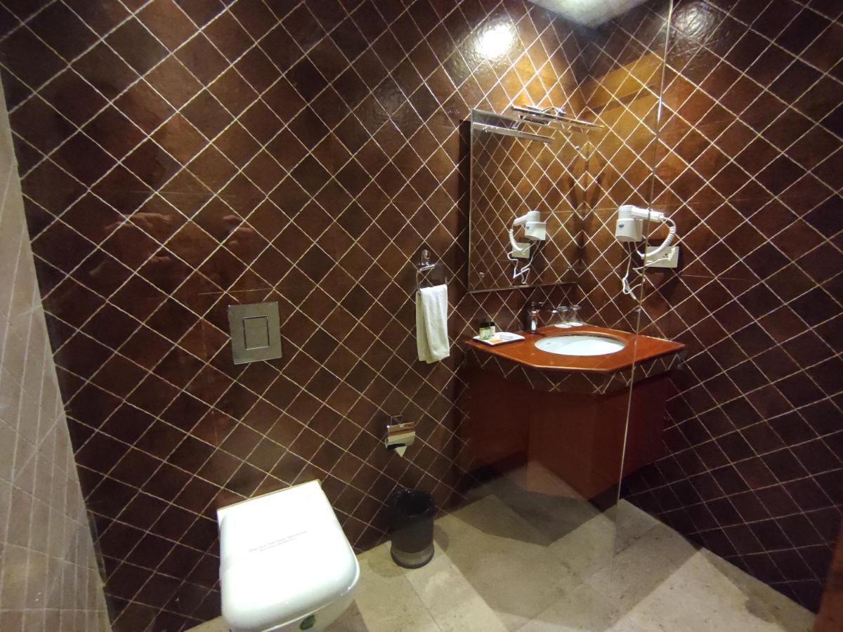 Aaroham The Watergate Hotel Bhīm Tāl Extérieur photo